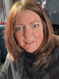 Elizabeth Foose's Instagram, Twitter & Facebook