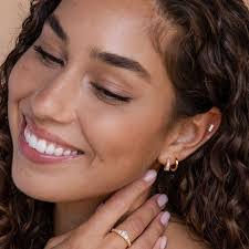 Nia Cabrera's Instagram, Twitter & Facebook