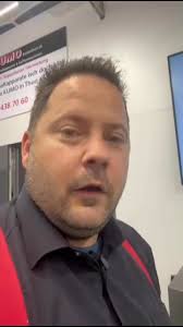 Für alle, die „nur“ Kaffeetrinken und eine Kaffeemaschine ohne  Schnickschnack wollen, empfehlen wir die E8 von Jura. #kumothun #beabern  #jurakaffeemaschinen #JuraE8 #coffeelover #ohneschnickschnack