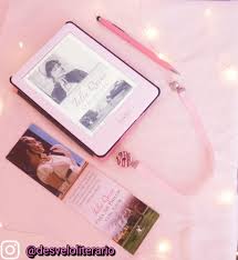 La serie está inspirada en las novelas románticas homónimas y bestsellers de julia quinn y en el reparto figuran golda rosheuvel, jonathan bailey, luke newton, claudia jessie, nicola coughlan, ruby barker, sabrina bartlett, ruth gemmell, adjoa andoh, polly walker, bessie carter y harriet. Resenha O Duque E Eu Serie Bridgerton Escritora De Sucesso
