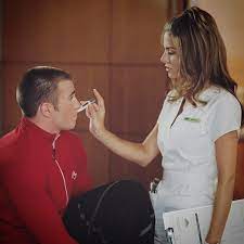 Maria menounos' mother litsa has died after battling stage 4 brain cancer for more than four years. Maria Menounos Tbt Fantasticfour W Chrisevans I Played Sexy Nurse Lol I Have So Many Great Memories From That Shoot Look For Him In The Upcoming Captainamericacivilwar Facebook