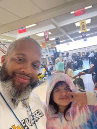 🐾💪🏽 Who had the best 1st Day of School?! We did!!! City of La MarqueCity  of Texas CityTexas City ISD #elevatelm #firstdayofschool 🔵🟡⚪️