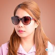 Guess Women's Round Sunglass GU7824