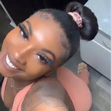 Happy birthday to my favorite person ❤️🎈🎂I pray your day is filled with  happiness and joy. Big 35💪🏾I'm so proud of the woman you are today.  Continue to shine and elevate. Love