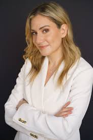 Elizabeth Rucinski's Instagram, Twitter & Facebook