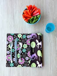 These adorable and fun free printable christmas activity placemats for kids are sure to do the trick. Easy 10 Minute Sewing Project How To Sew Reversible Placemats Tutorial Hello Creative Family