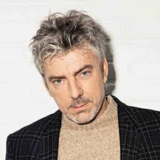 Ontstond door vragen over de oorlog van ruuds'zijn schilderijen worden verkocht voor prijzen. Ruud De Wild Ruuddewild Twitter