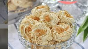 Salah satunya adalah tepung kanji atau tepung tapioka yang populer untuk dibuat bermacam macam cemilan yang lezat. Resep Kanji Keju Kue Kering Favorit Sambut Lebaran