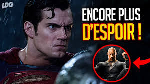 HENRY CAVILL SUPERMAN TEASÉ dans un tv spot DE BLACK ADAM ?