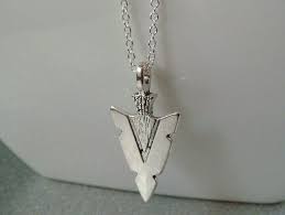 Silver Arrowhead Necklace Tribal Sterling Silver Necklace Native American Indian Hippie 20 00 Via Etsy Arrowhead Necklace Necklace Etsy Tribal Necklace