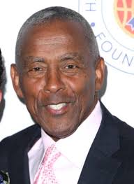 Mia is the youngest daughter of former Dallas Cowboys running back Tony  Dorsett and Janet Dorsett and the younger sister of Queen Shenandoah LXXV  Jazmyn “Jazz” Dorsett.