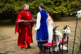 Larp Hochzeit Auf Schloss Garvensburg C Andreas Bender Hochzeit Hochzeit Bilder Trauung