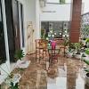 Kamu dapat memadukan keramik tertentu dan menjadikannya semakin unik, cocok untuk rumah type 36 yang memiliki teras tidak terlalu besar. 1