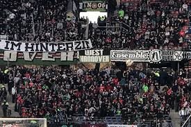 ɛf tseː ˈʃalkə nʊl fiːɐ̯), schalke 04, or abbreviated as s04 (german: Fussballkultur Rechtsruck In Der Nordkurve