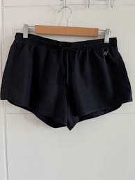 NET 女款輕薄運動短褲黑色L, 她的時尚, 運動服裝在旋轉拍賣