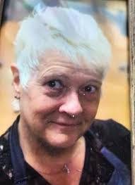 Lisa Dupuis's Instagram, Twitter & Facebook