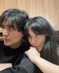 Beda Usia 23 Tahun, Potret Dee Adnan Pacar Tyo Nugros yang Cantik Banget  dan Punya Pekerjaan Mentereng