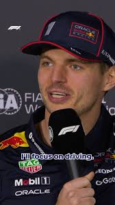 Bedoeld Max misschien hetzelfde als wat Theo Maassen ooit zong? 🎶Ze maken  mij de p#s niet lauw.🎶 🤣🤣🤣