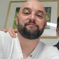 They looked very much alike 👀