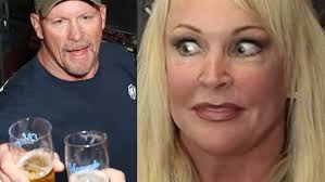 Debra entrance 10/19/98 RAW