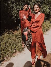 Visita www.essence.com.mx para conocer más de estos modelos y de toda nuestra coleccion 2019. Que Tendencias Buscan Ya Las Invitadas De Otono 2019 Bulevar Sur