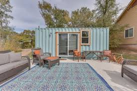 Find austin apartments, condos, townhomes, single family homes, and much more on trulia. Bamboo Ii Shipping Container Home In Austin Texas Is Classy Hideaway