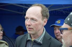 Sosiaalisessa mediassa mestarilla on kärkkäät opetuslapsensa ja nälvimistähän siitä tulee. Halla Aho Turun Terrori Iskusta Surunvalittelut Ja Latteudet Eivat Riita