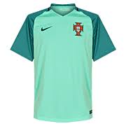 Das aktuelle portugal trikot >> bei natitrikot.ch 24 h lieferung versandkostenfrei in der schweiz persönliche beratung >>jetzt.portugal copa fussball trikot. Portugal Trikot Archiv Subside Sports