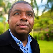 Sonia Botelho (@flsjsr)