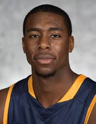 Nwogbo named to Daktronics all-region team