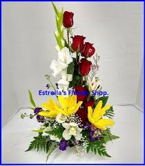 Ecstatsy Estrella S Flower Shop Flower Shop Flowers Floral Wreath
