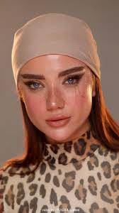 سلام با ویدیویی که عاشقشم🥹!, این ویدیو واسه وقتیه که رفتم تهران آپدیت ٫ از  این به بعد قراره خیلیی حرفه ای تر از قبل در کنارتون باشم و هنر شما ها رو به  بهترین نحو به تصویر بکشم ٫ این تازه شروعشه ... , ...