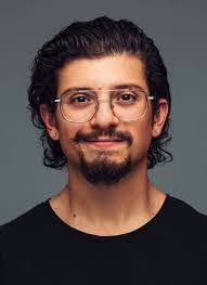 Alex Paradis's Instagram, Twitter & Facebook