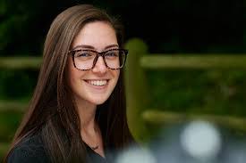 Nadia Dutton's Instagram, Twitter & Facebook