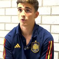 David Banez's Instagram, Twitter & Facebook