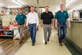 S'il nous manque une distinction concernant ce lieu de travail ou ce secteur, merci de nous en informer. Doug Ashy Building Materials Celebrating 60th Anniversary
