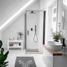 Agar tidak salah pilih shower, berikut ini kami memiliki 45 desain shower kamar mandir minimalis modern yang mungkin bisa anda gunakan sebagai refrensi sebelum membeli. 8 Inspirasi Desain Kamar Mandi Sederhana Namun Elegan