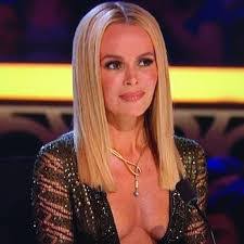 Amanda Jury's Instagram, Twitter & Facebook