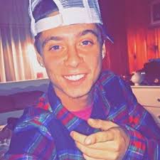 Dylan Nobles (@dnobles95)