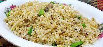Nasi goreng adalah antara juadah yang menjadi kegemaran rakyat malaysia tidak kira sama ada dimakan ketika bersarapan, makan tengahari ataupun makan malam. Resepi Nasi Goreng Cili Api