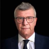 200+ perfiles de «Phil Msc.»