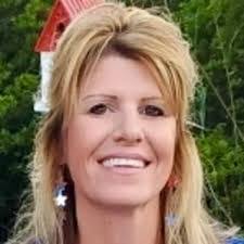 Lawanda Ewing's Instagram, Twitter & Facebook