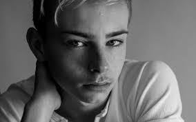 Chris Bones's Instagram, Twitter & Facebook