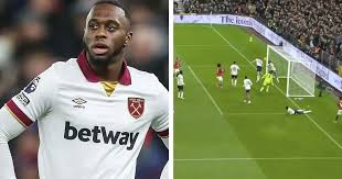 Back to haunt his former side: Aaron Wan-Bissaka stuns Old Trafford with dramatic goalline clearance to deny Joshua Zirkzee goal