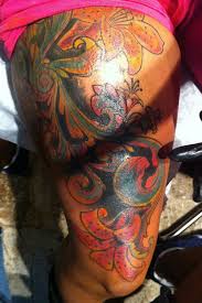 Blac Chyna Back Tattoo Blac Chyna Flower Lily Swirl Thigh Tattoo Steal Her Style Thigh Tattoo Blac Chyna Tattoo Tattoos