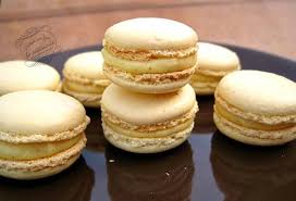 10 Conseils Et Astuces Pour Reussir Ses Macarons Recette Macaron Macaron Patisserie