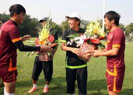 Hlv calisto 'rớt nước mắt' nói điều thật lòng về hcv u22 việt nam sea game 30 chứng kiến u22 việt nam đánh bại. Ngay 20 11 Cong Vinh Má»i Tháº§y Calisto Äƒn CÆ¡m Nha Va Tháº§y Park Chá» Qua Tá»« Tráº­n Viá»‡t Nam Myanmar Tin Tá»©c Má»›i Nháº¥t 24h Ä'á»c Bao Lao Ä'á»™ng Online Laodong Vn