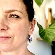 Stream cara madden music