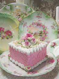 Pin By Ale Arriagada Torta Y Diseno On Bettys Shabby Chic Cakes Fake Cake Beautiful Cupcakes