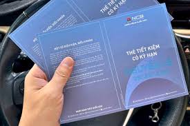 Thủ tục rút sổ tiết kiệm không chính chủ mới nhất 2025